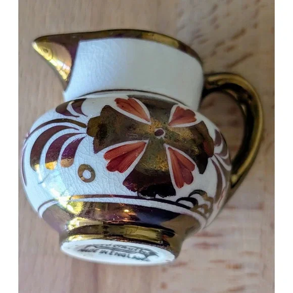 Vintage Old Castle Jug Made in England White & Copper Luster Floral 2 3/8 Inch - Picture 3 of 13